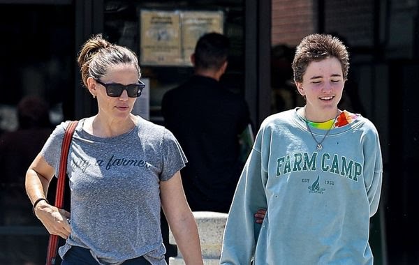 Fin Affleck Biography and Net Worth: Age, Family, Height, and Life as Ben Affleck and Jennifer Garner’s Child
